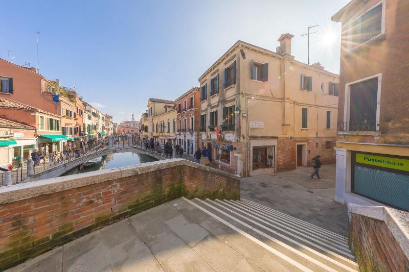B And B Casanova Ai Tolentini Venise Extérieur photo